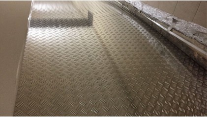 лист стальной рифленый квинтет 2 мм С245 купить в Москве