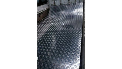 лист нержавеющий рифленый квинтет 1,5 мм AISI 304 купить в Москве