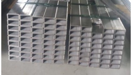 трубу нержавеющую профильную СВ прямоугольную 100x40 4 мм AISI 430 купить в Москве