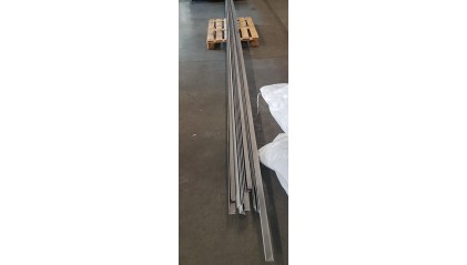 уголок нержавеющий гнутый 100x100x8 мм 12Х18Н10Т купить в Москве