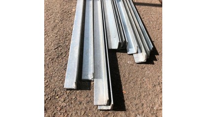 уголок стальной оцинкованный неравнополочный 100x63x10 мм 09Г2С купить в Москве